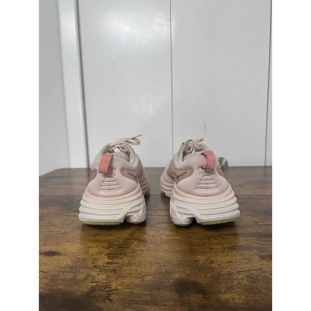 Hoka One One HOKA Bondi 8 Cream Vanilla Colorway running Track Outdoor Sz 7.5B